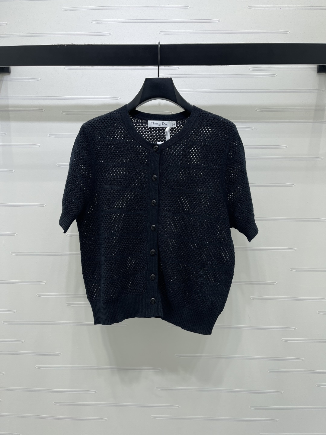 Women's short sleeves